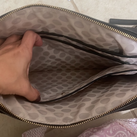EUC Kate Spade briefcase bag. Absolutely perfect! Fits a laptop! - Picture 8 of 10